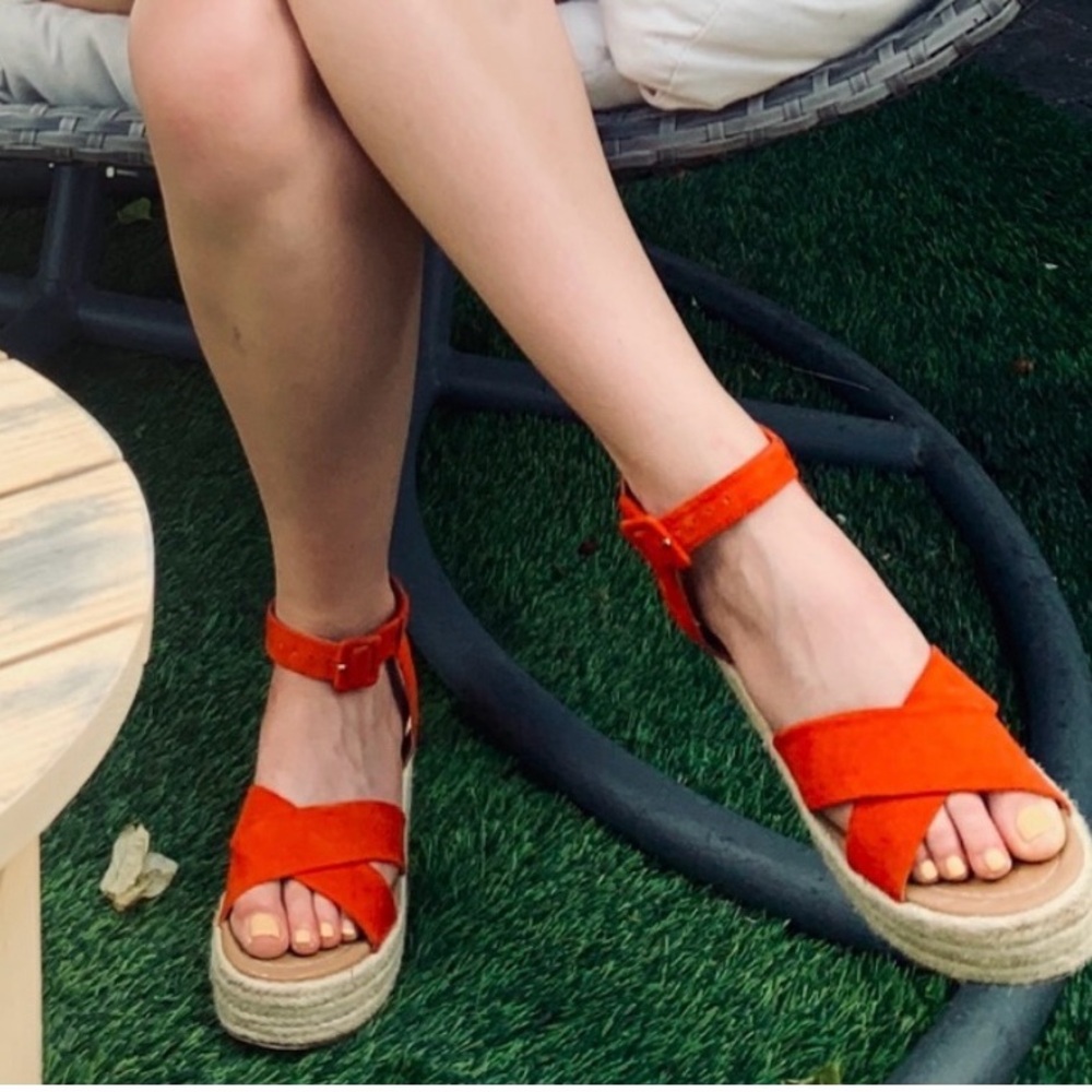 Stylish Orange Platform Sandals - image 2